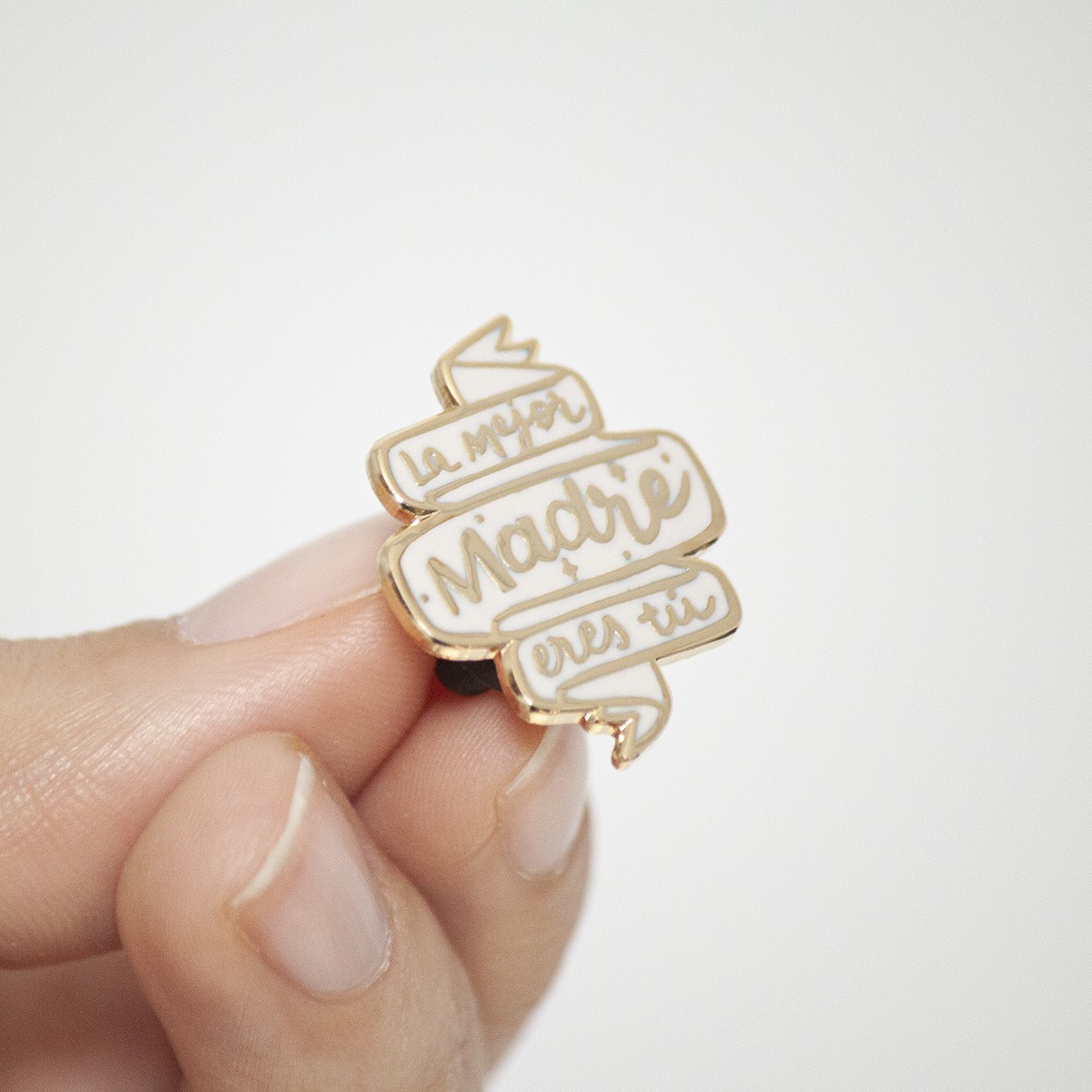 KIT "LO TIENES TODO MAMÁ" - CALCETINES + PIN KIT "LO TIENES TODO MAMÁ" - CALCETINES + PIN