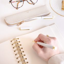 estuche cremallera greige 2